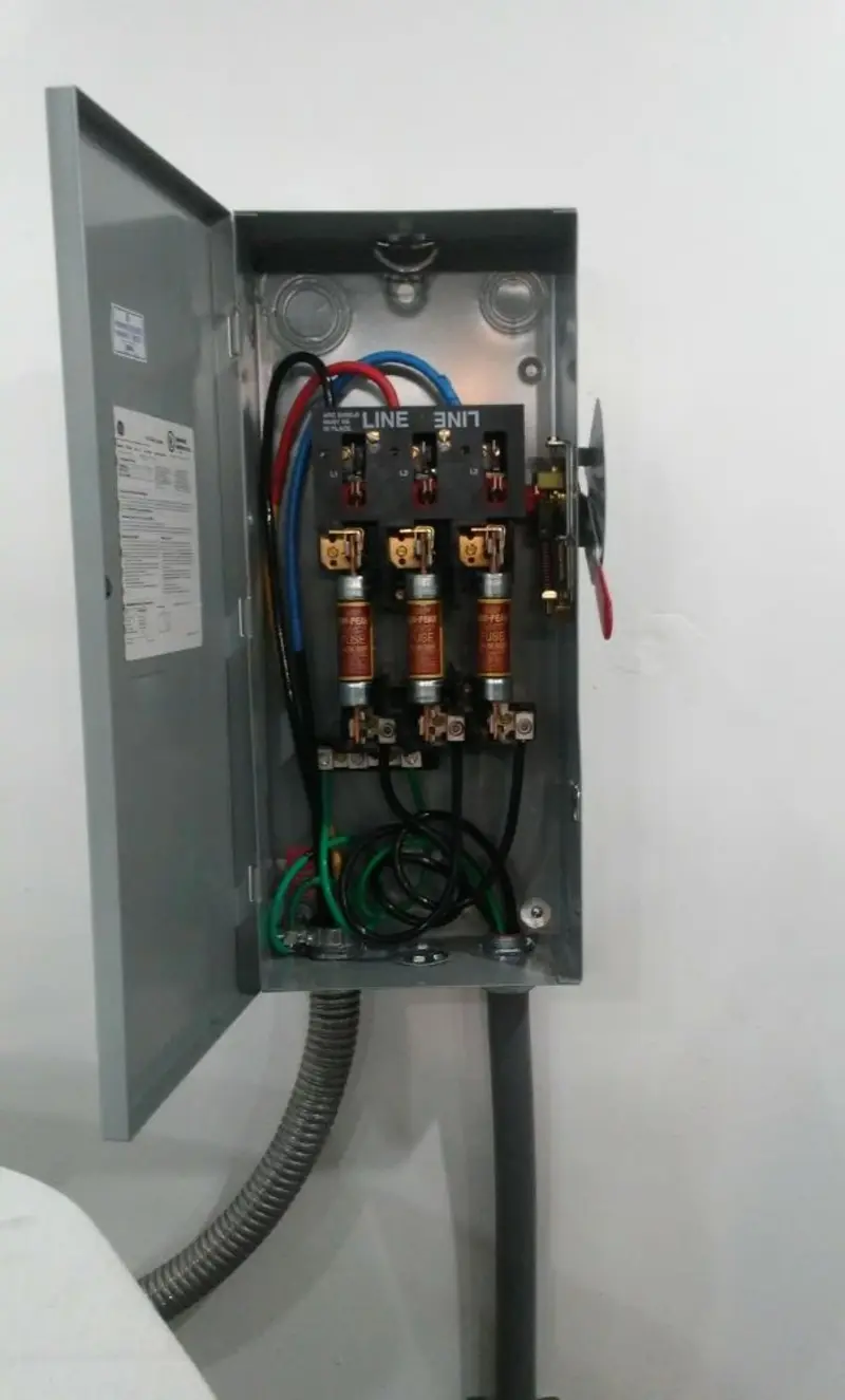 Three-phase disconnect switch installed for Smoke Detector Installation in West Palm Beach